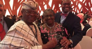 L–R: Dr. Oba Otudeko, CFR, Founder and Chairman of Honeywell Group, winner of the 2016 CEO Award being congratulated by Dr Ngozi Okonjo Iweala, Former Minister of Finance and Dr Akinwunmi Adeshina, President of the African Development Bank (AfDB) at the 2016 Africa CEO Forum.