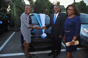 Managing Director, Audion Pharmaceutical Ltd, Lagos, Mrs. Edith Nwachukwu receiving her Hyundai car from Managing Director, SKG Pharma Limited, Mr. Okey Akpa with General Manager, Sales and Customer Care, SKG Pharma Ltd, Mrs. Pat Iloba during the company’s annual Trade Partners’ Conference in Lagos recently.