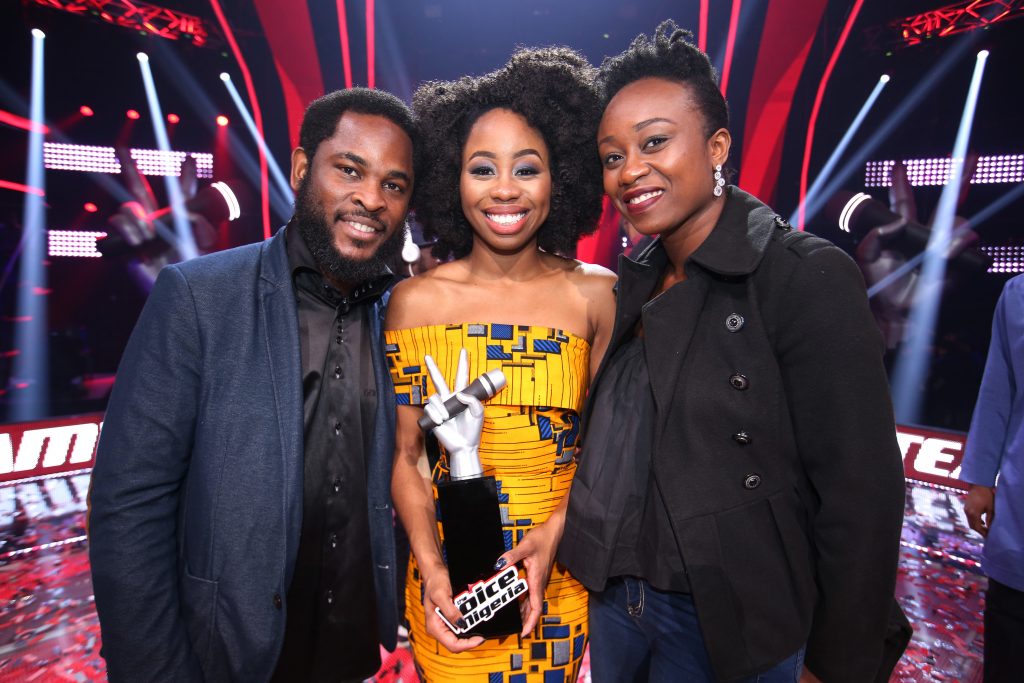 L-R: Vice President, Brands and Advertising, Airtel Nigeria, Enitan Denloye; Winner of The Voice Nigeria, Arese and Head, Youth Segment, Airtel Nigeria, Omoyeme Effiong at the Grand Finale of The Voice Nigeria on 31st July, 2016 - 789marketing