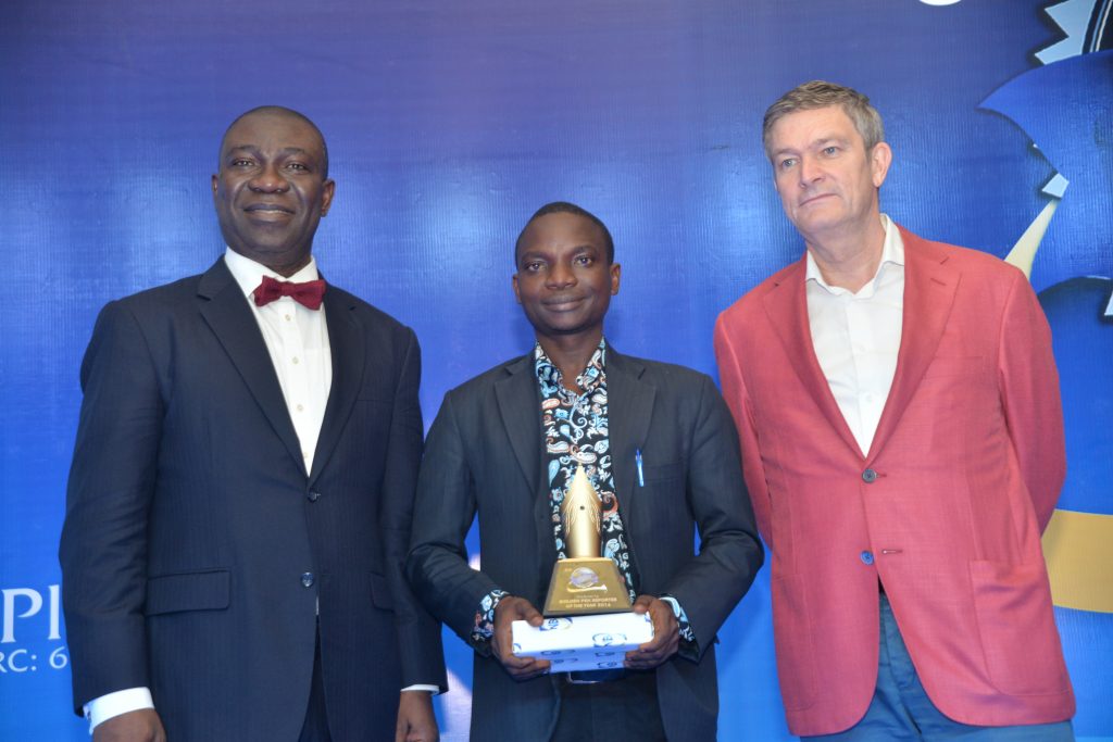 From Left to Right: Deputy Senate President, Ike Ekweremadu; Gbenga Salau, first runner-up, NB Golden Pen Reporter of the Year and  Nicolaas Velverde, Managing Director, Nigerian Breweries at the Golden Pen Award night in Lagos on Friday- 789marketing